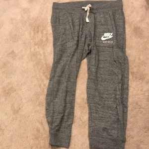 Nike capri joggers